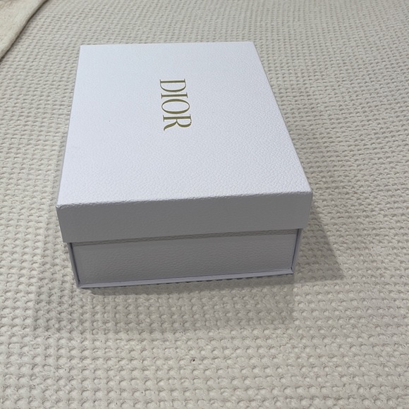 Dior empty box in excellent condition great for storage and Aesthetics - Picture 2 of 2